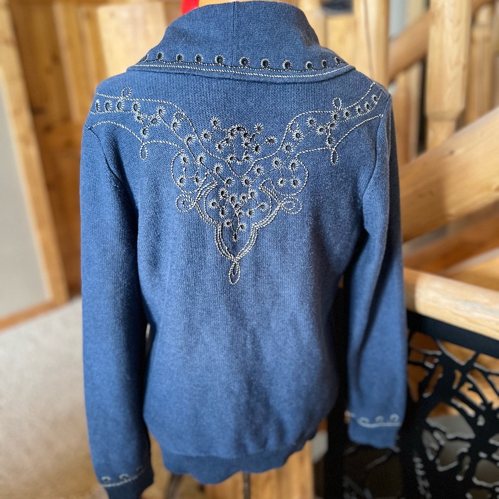 Pendleton Sweater 💫 - Picture 3 of 11
